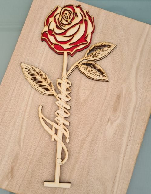Laser Gravur & Schneiden - Rose aus Holz mit Namen