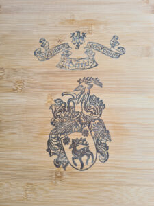 Laser Gravur & Schneiden - XL Schneidebrett Wappen